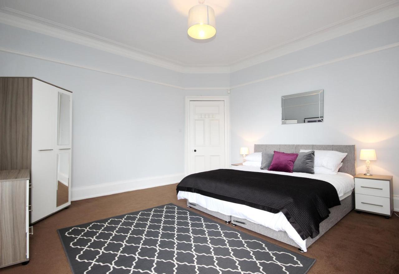 Braemount House Apartamento Barrhead Exterior foto