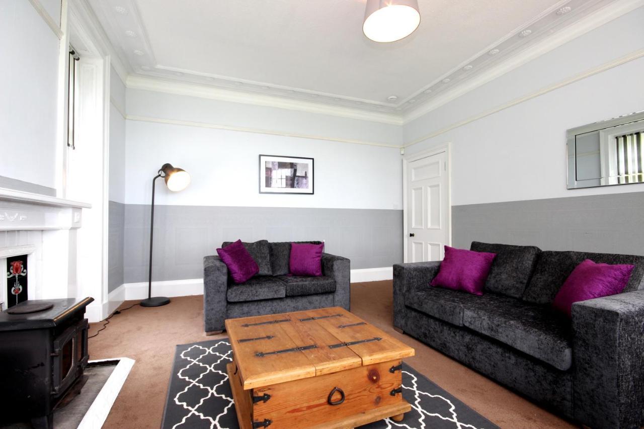 Braemount House Apartamento Barrhead Exterior foto